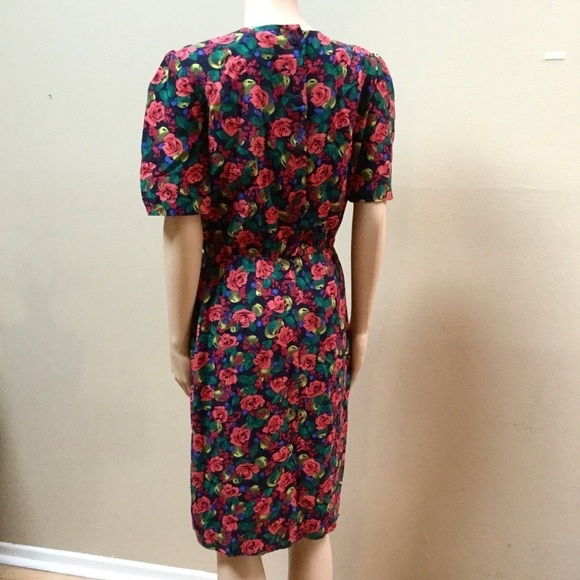 Vintage Floral Dress - Picture 4 of 14